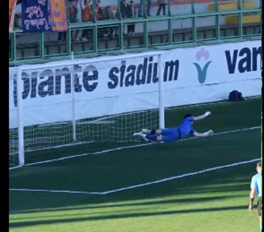 Calcio - Crema, collo nella ripresa