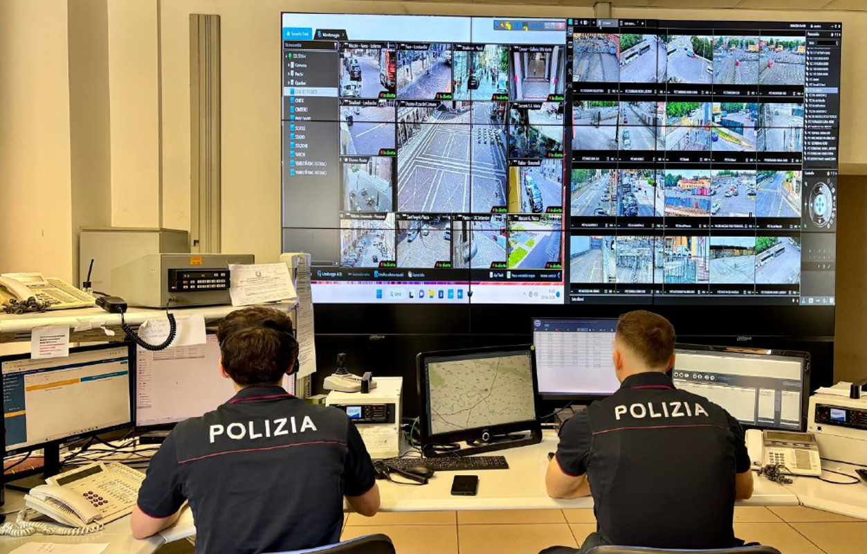 Crema - Fa sparire una Mercedes