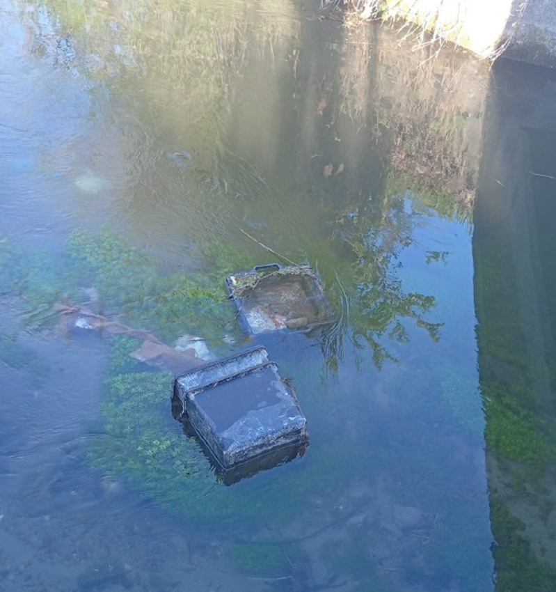 Palazzo Pignano - Ancora rifiuti nel Tormo 