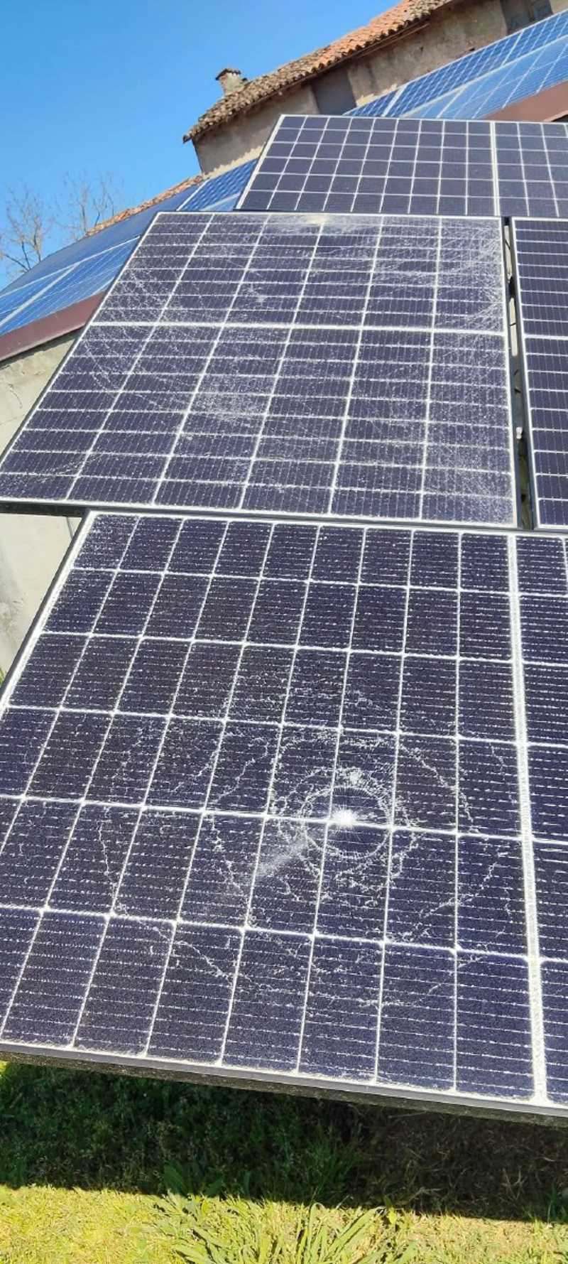 Santo Stefano - Vandali contro i pannelli solari