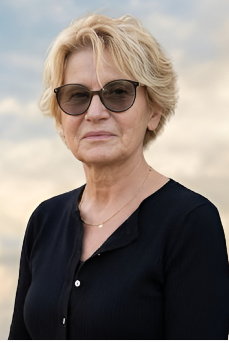 Necrologio di Patrizia Mandotti
in Pola
di anni 67 - Crema News: i necrologi del giorno