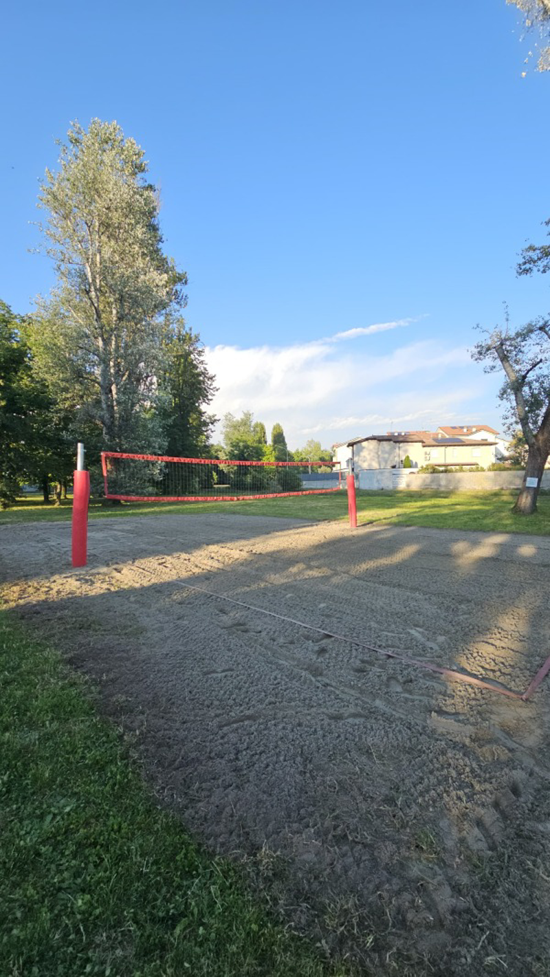 Rivolta d'Adda - Campo da beach volley pronto 