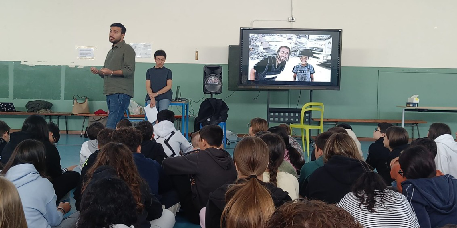 Trescore - Ong e diritti umani, a scuola
