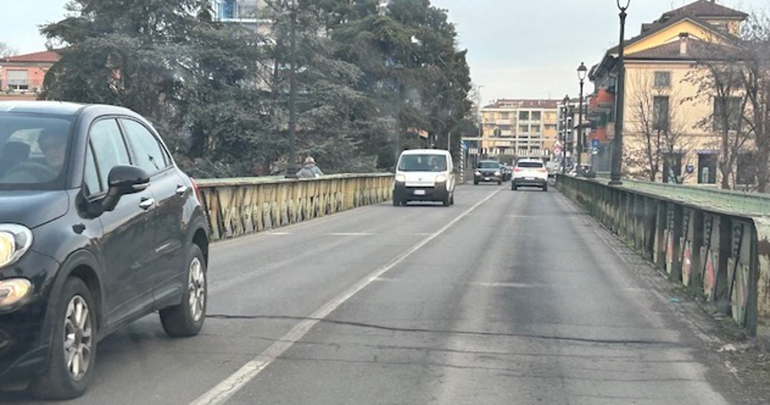 Crema - Ponte provvisorio, sì, ma serve la strada