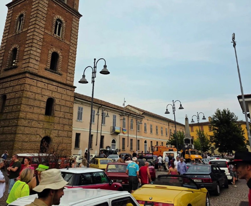 Offanengo - Motori d'epoca in sfilata per il cremasco