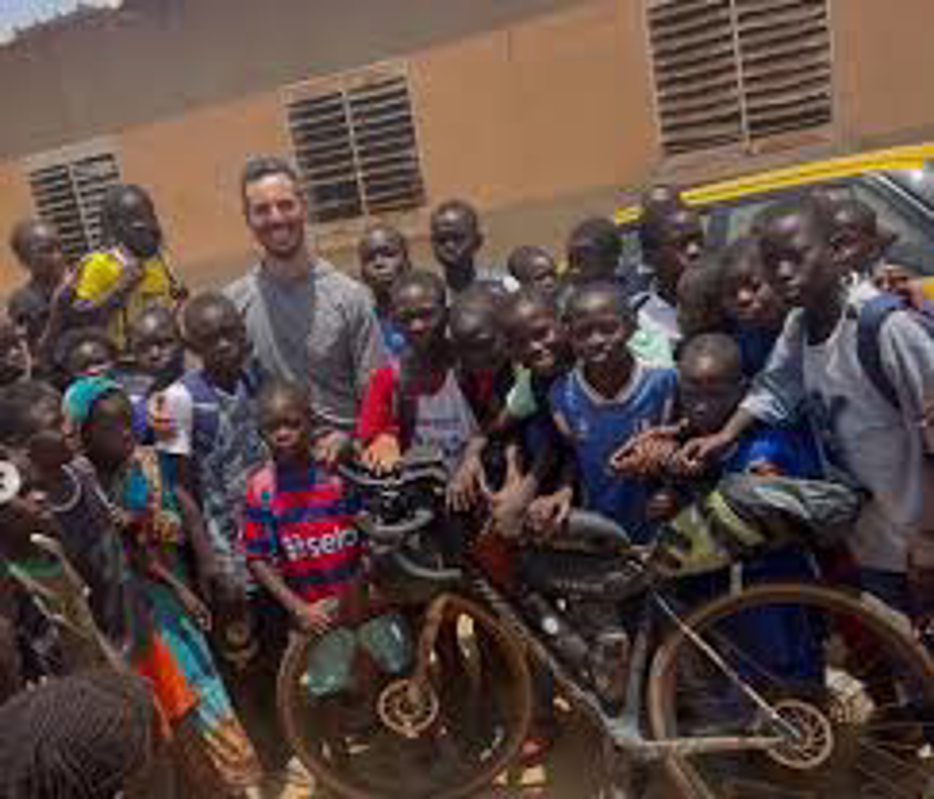 Dal territorio - In bici fino a Dakar, per una scuola