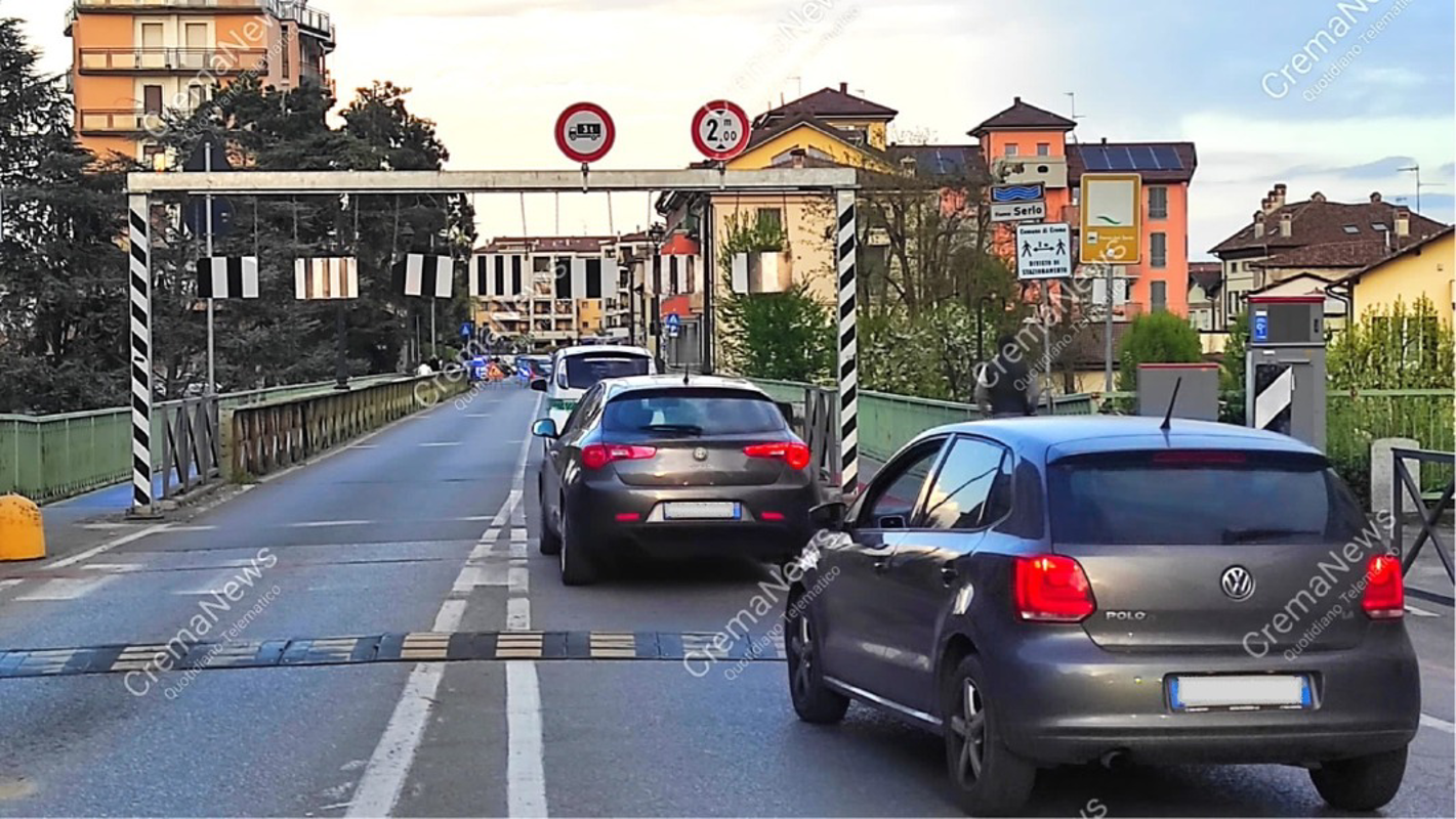 Crema - Ponte chiuso per 40 giorni