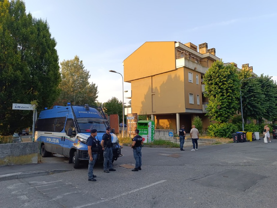 Crema - Blitz in piazza Di Rauso