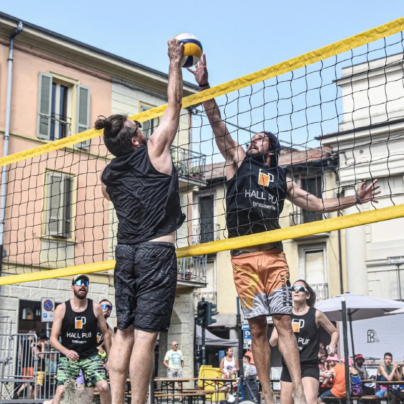 Castelleone - Torna l'Happy Beach