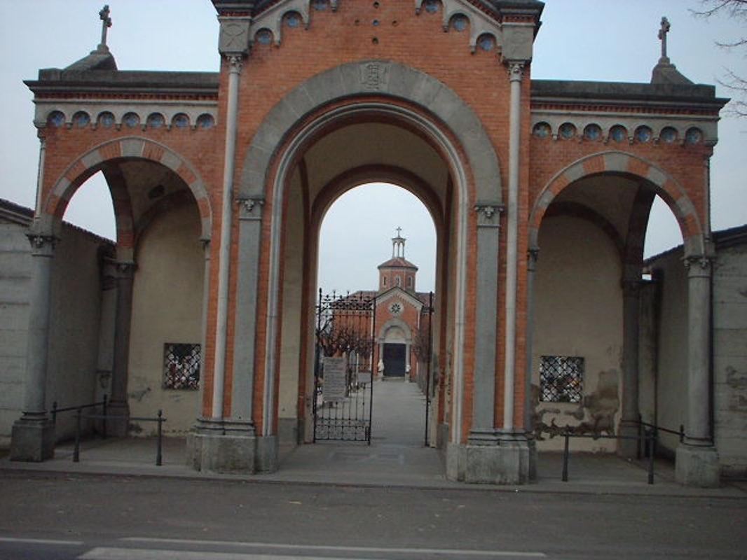 Rivolta - Lavori al cimitero 