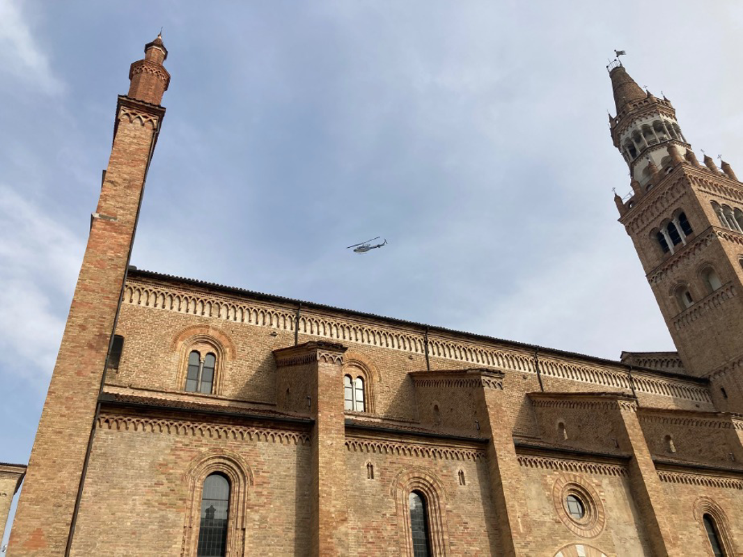 Crema - Controlli con l'elicottero
