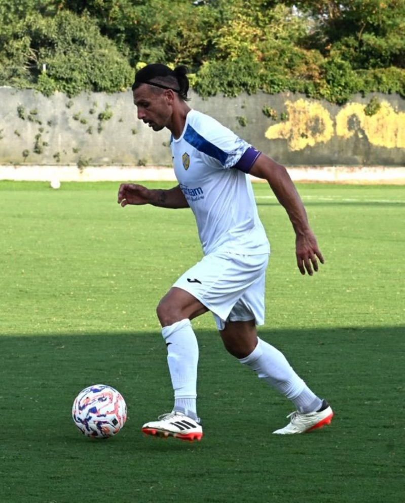 Calcio.  Tutti i viaggi dei gialloblu