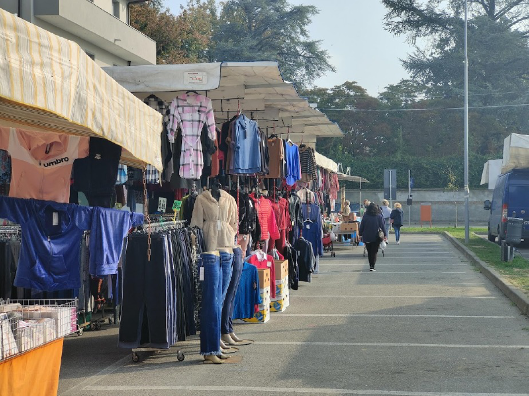 Vailate - FdI: mancano i servizi all'area mercato