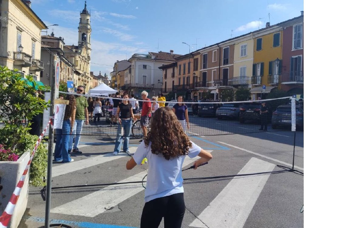 Crema - Piazza, non solo per auto