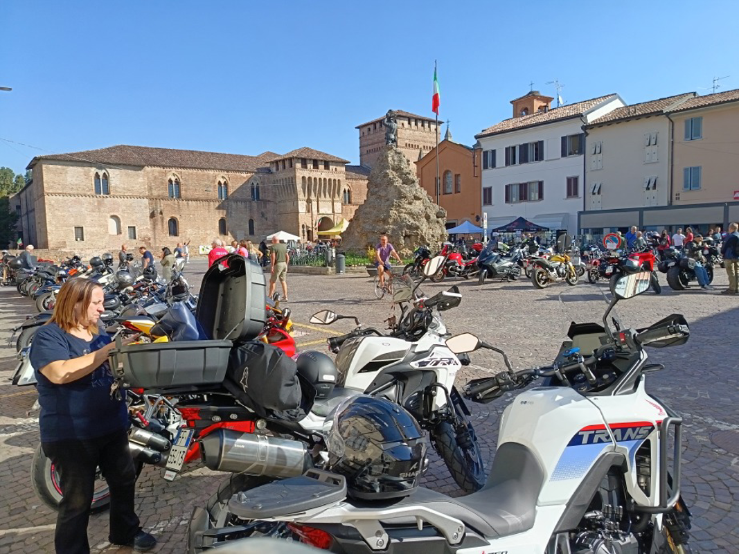 Pandino - Al castello il Castle Motor Fest