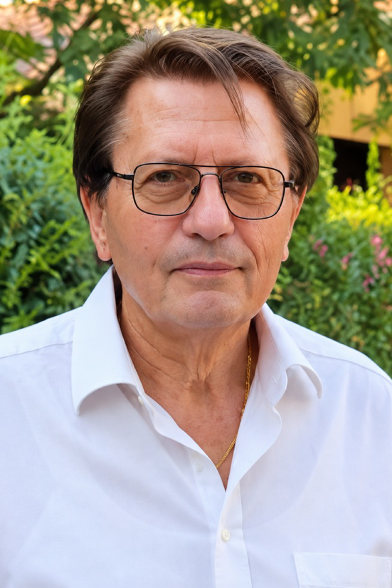 Necrologio di Cesare Boselli
vedovo Berti
di anni 80 - Crema News: i necrologi del giorno