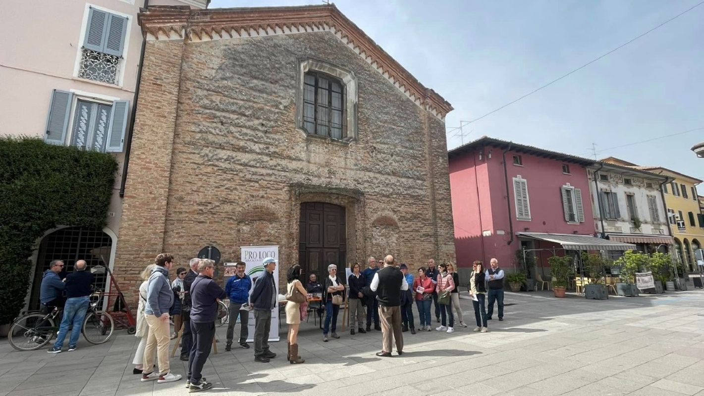Rivolta d'Adda - Domenica visite guidate e sbandieratori