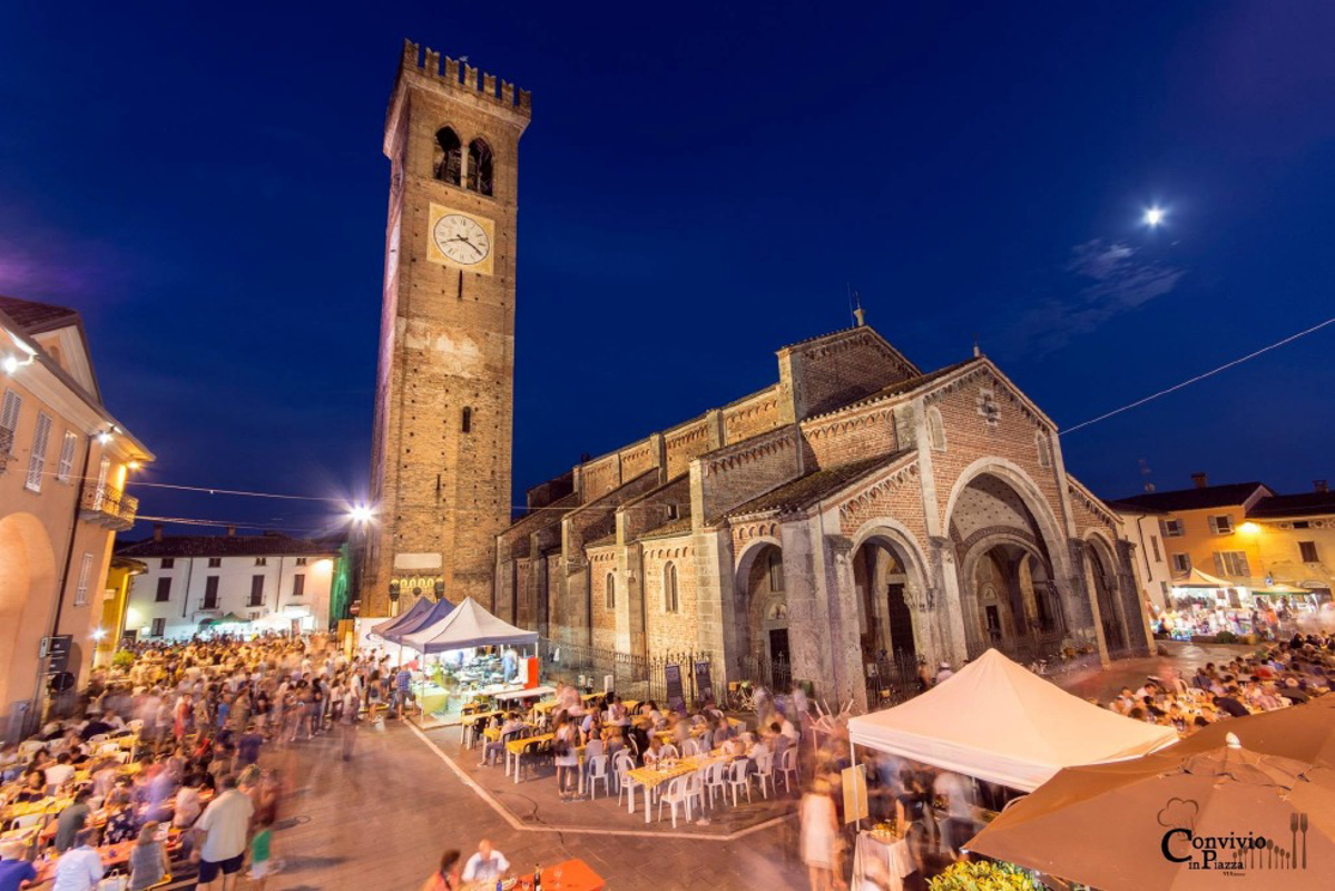 Rivolta d'Adda - Cena in piazza con il Convivio