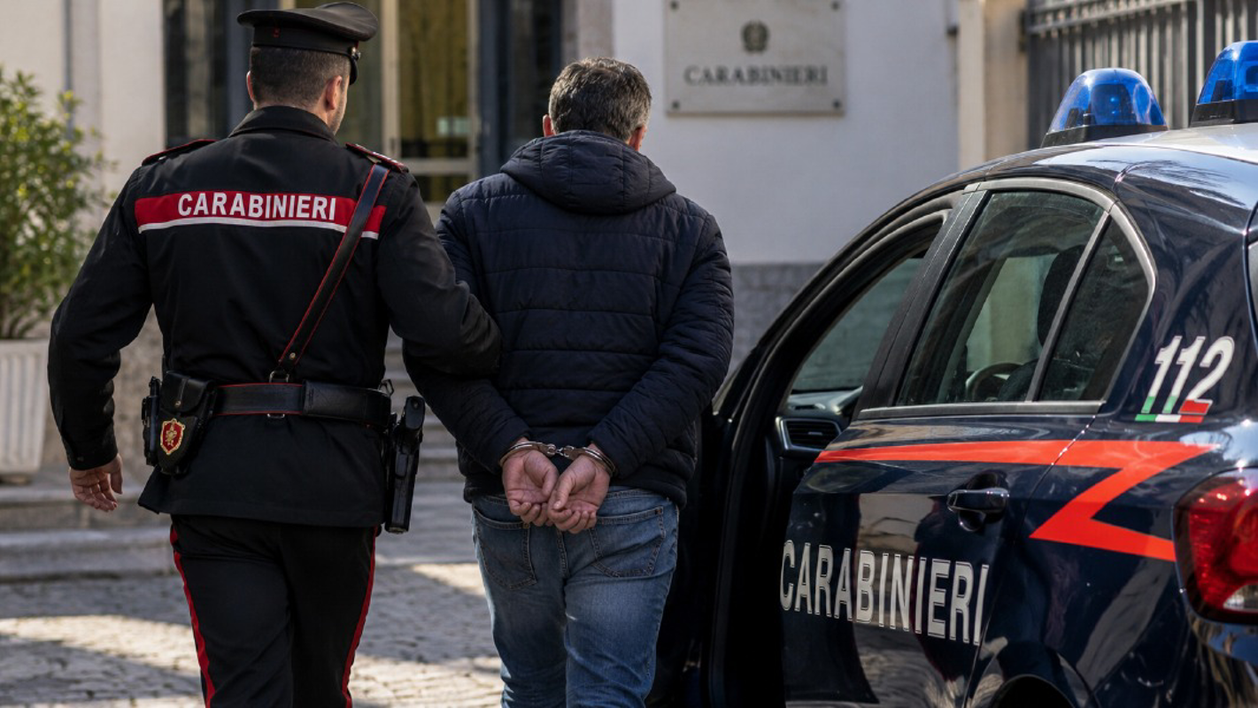 Fiesco - Minaccia l’ex, va in carcere