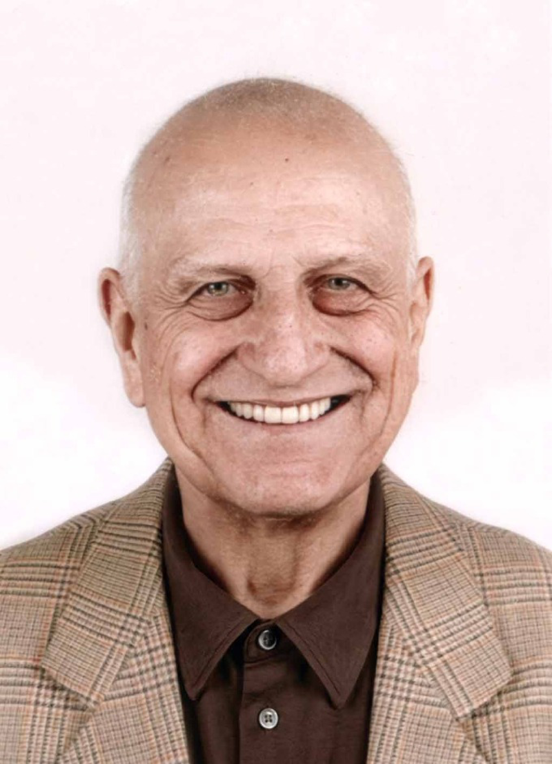 Necrologio di Pierangelo Cazzulani
gentiluomo di inesauribile intelligenza ed entusiasmo - Crema News: i necrologi del giorno
