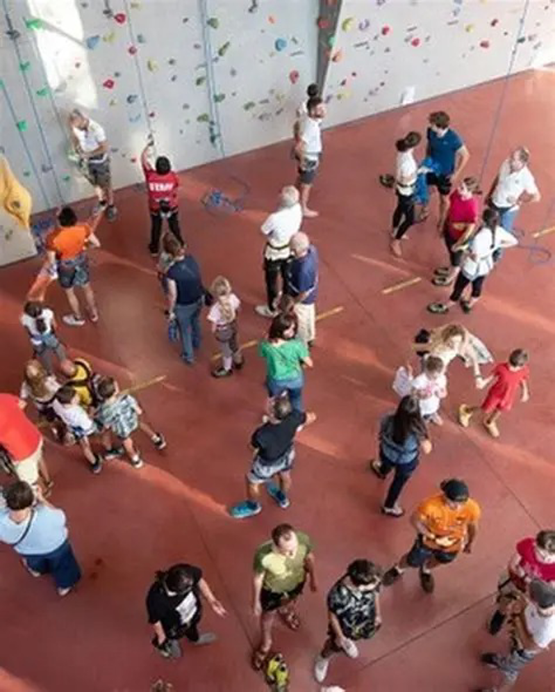 Crema - Riapre la palestra di arrampicata